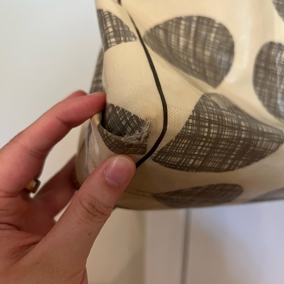 Orla Kiely Multi-Leaf Pattern Hobo Bag - Picture 4 of 7